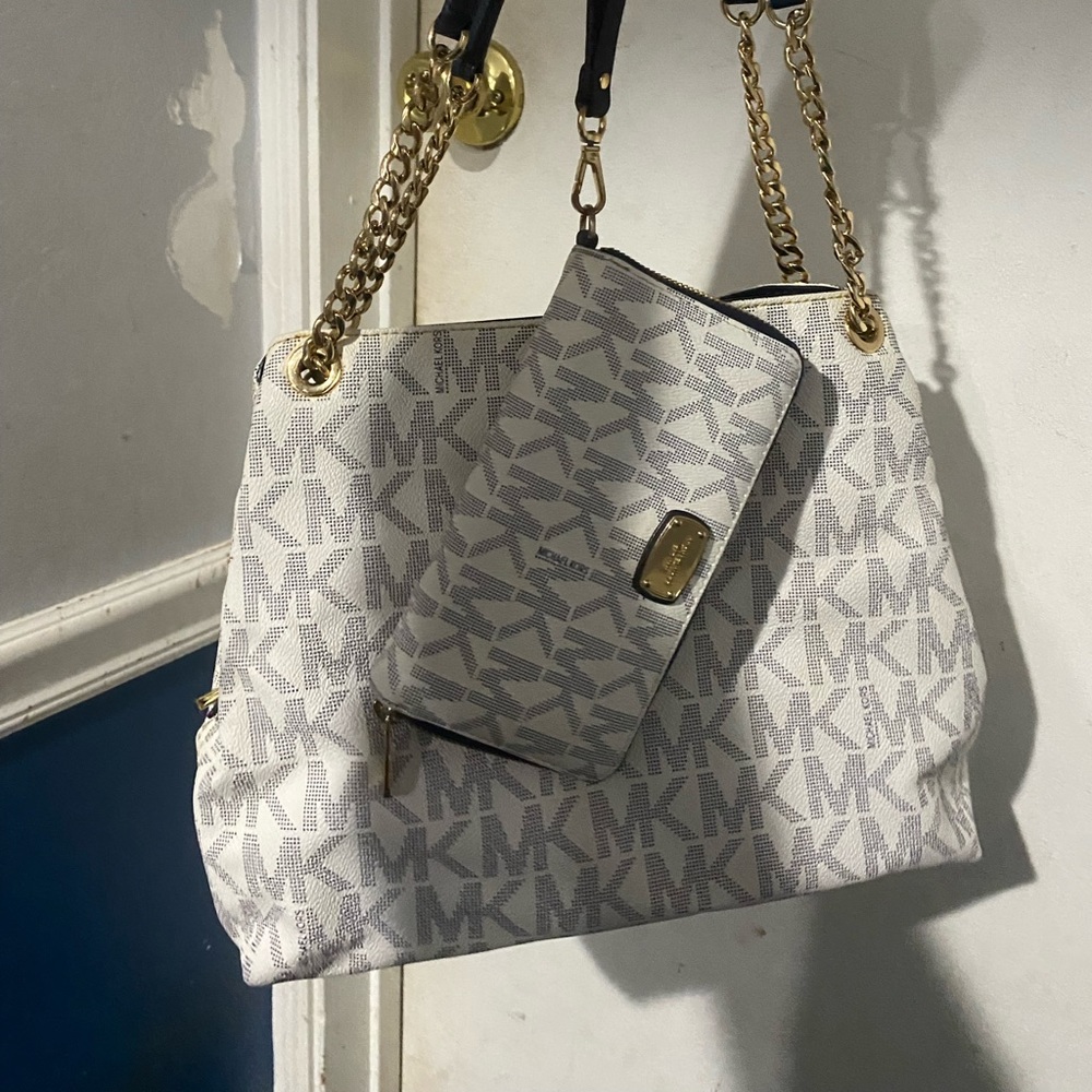 Michael Kors — Handbag & wallet